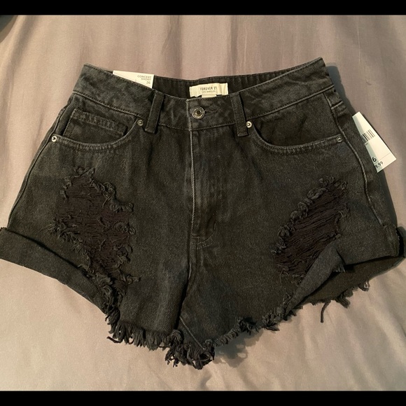 Black jean shorts - Picture 1 of 4